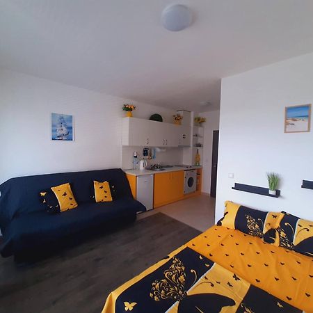 Apartment-Studio Daisy In Kiwi Gardens Complex Byala  Luaran gambar